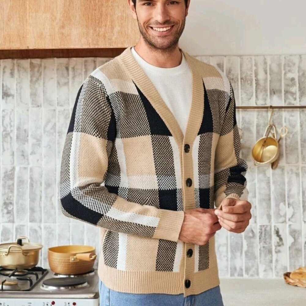 Manfinity Men Plaid Pattern Cardigan